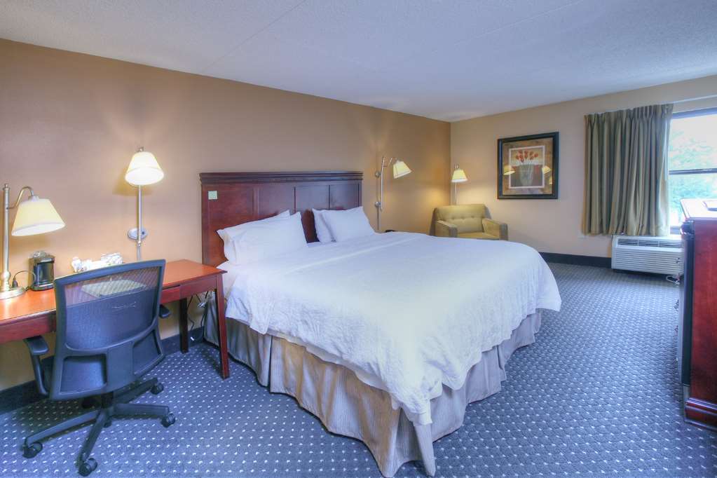 Hampton Inn And Suites Bakersfield / Highway 58 Habitación foto